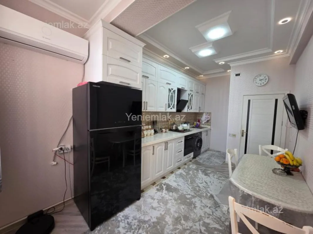Satılır 3 otaqlı yeni tikili 86 m²