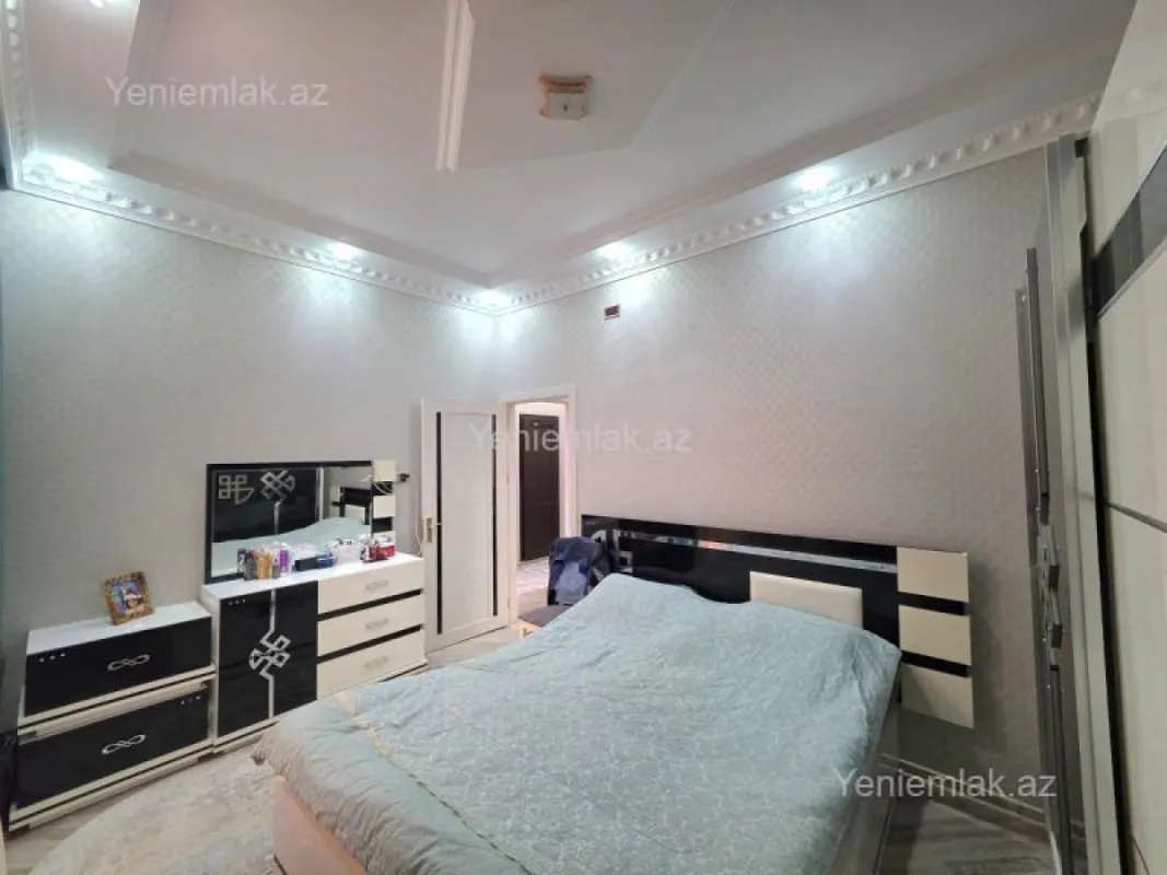 Satılır 3 otaqlı yeni tikili 86 m²