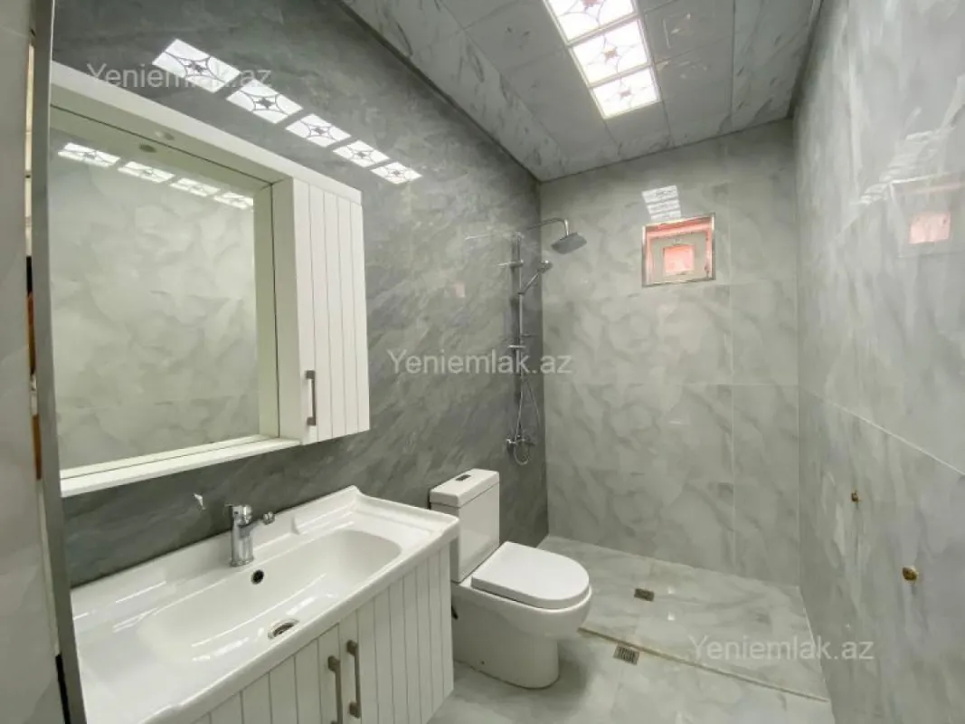 Satılır 4 otaqlı həyət evi 150 m²