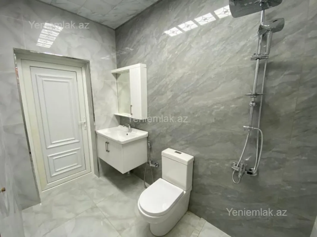 Satılır 4 otaqlı həyət evi 150 m²