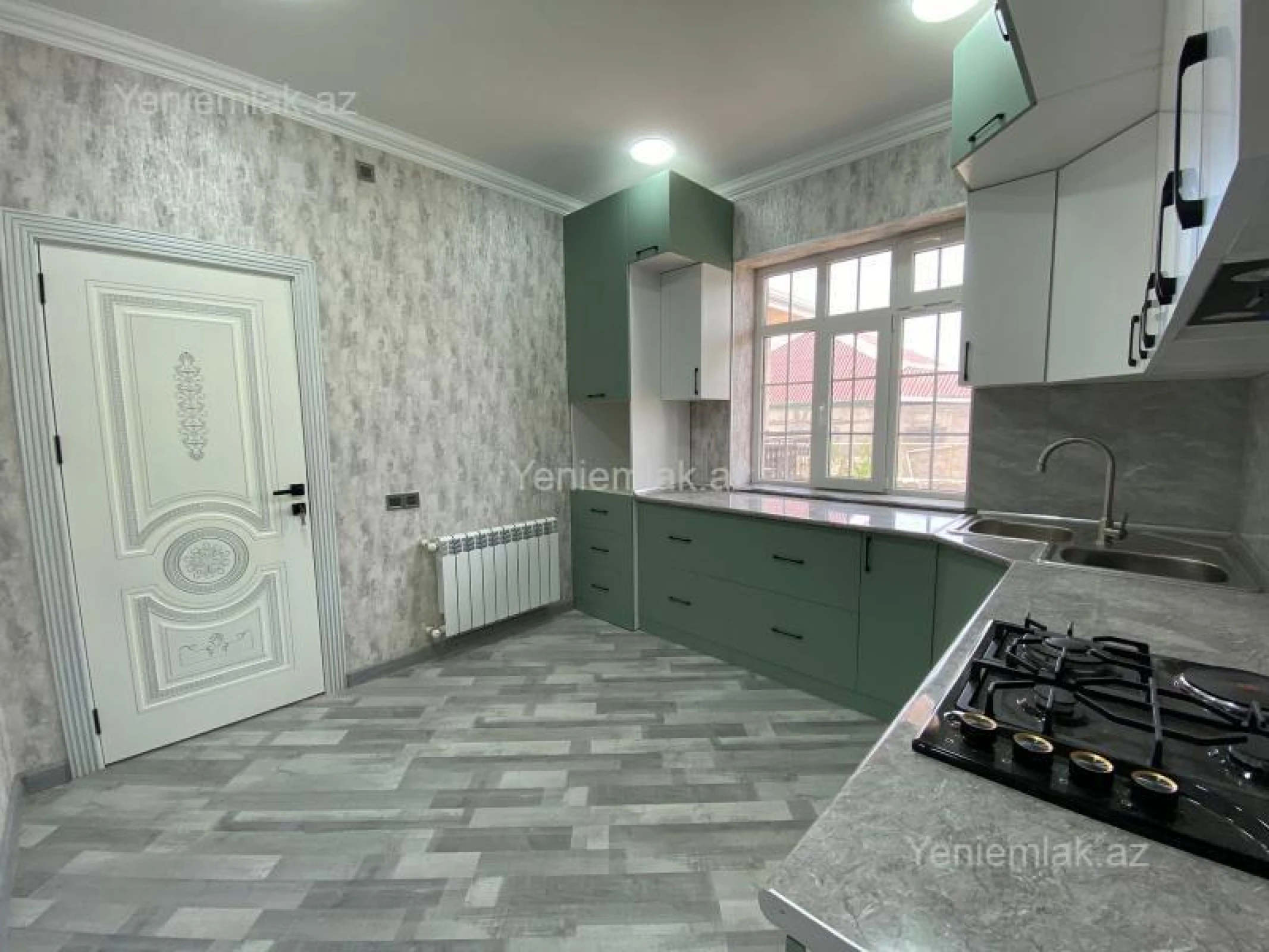 Satılır 4 otaqlı həyət evi 150 m²