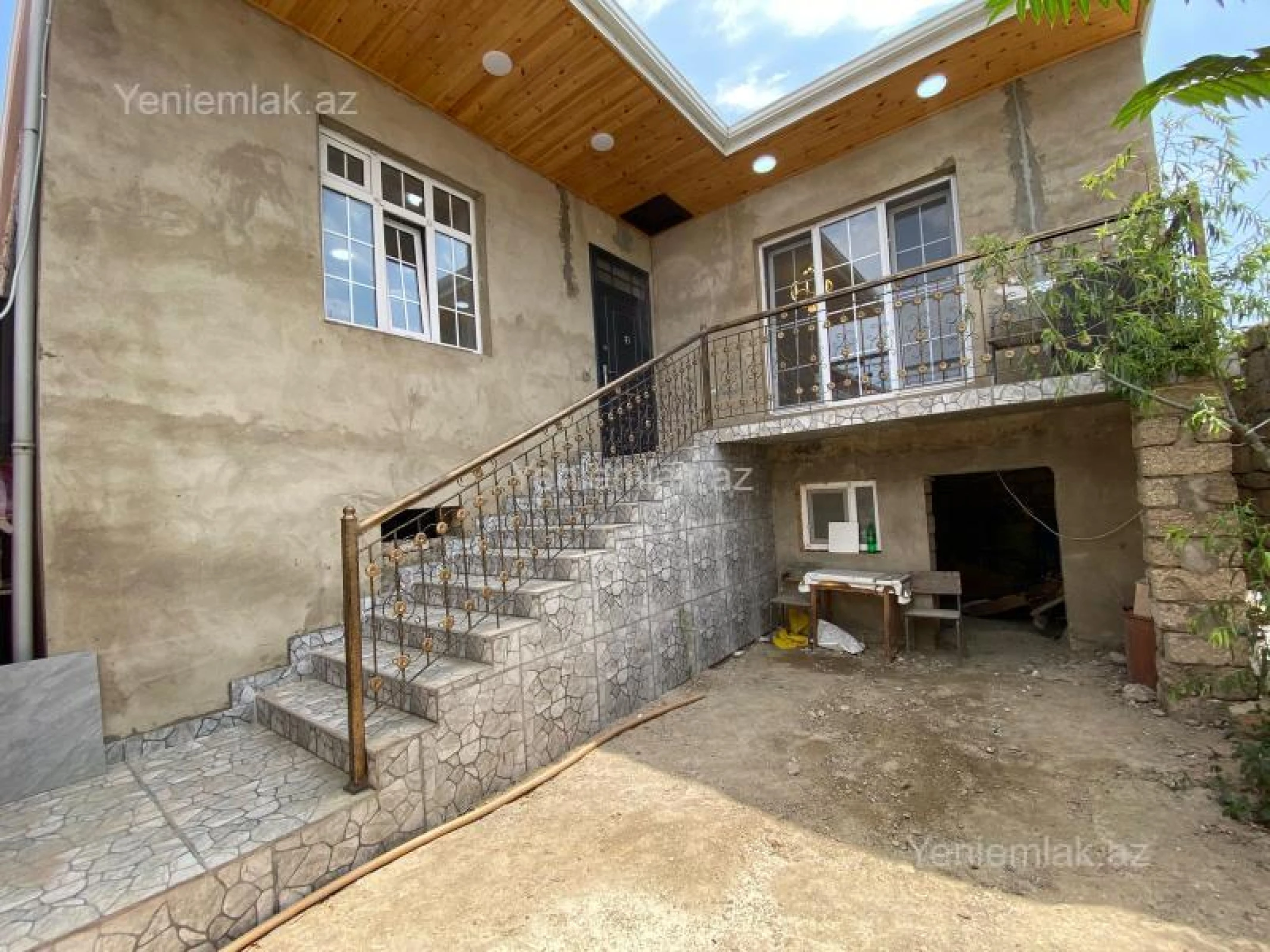 Satılır 4 otaqlı həyət evi 150 m²