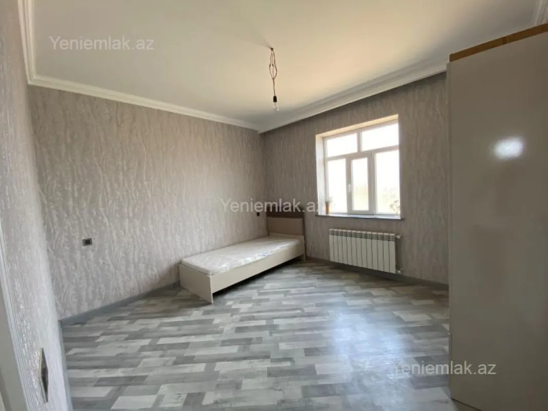 Satılır 4 otaqlı həyət evi 150 m²