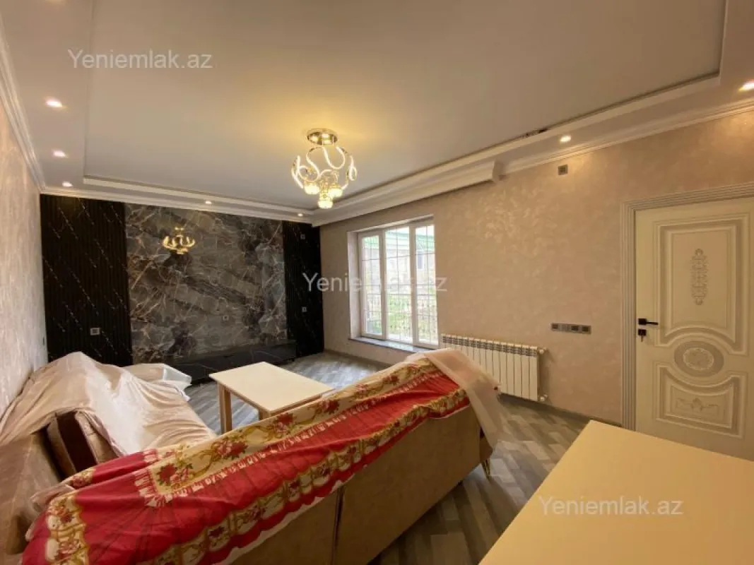 Satılır 4 otaqlı həyət evi 150 m²