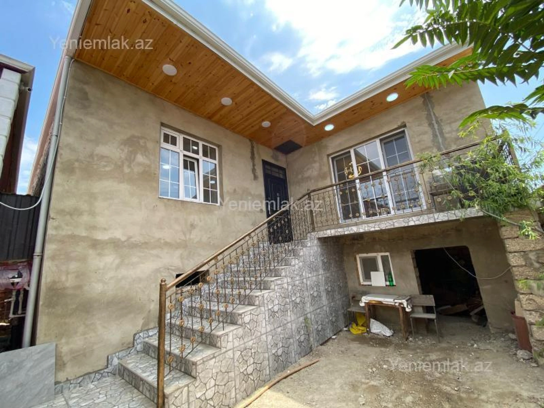 Satılır 4 otaqlı həyət evi 150 m²