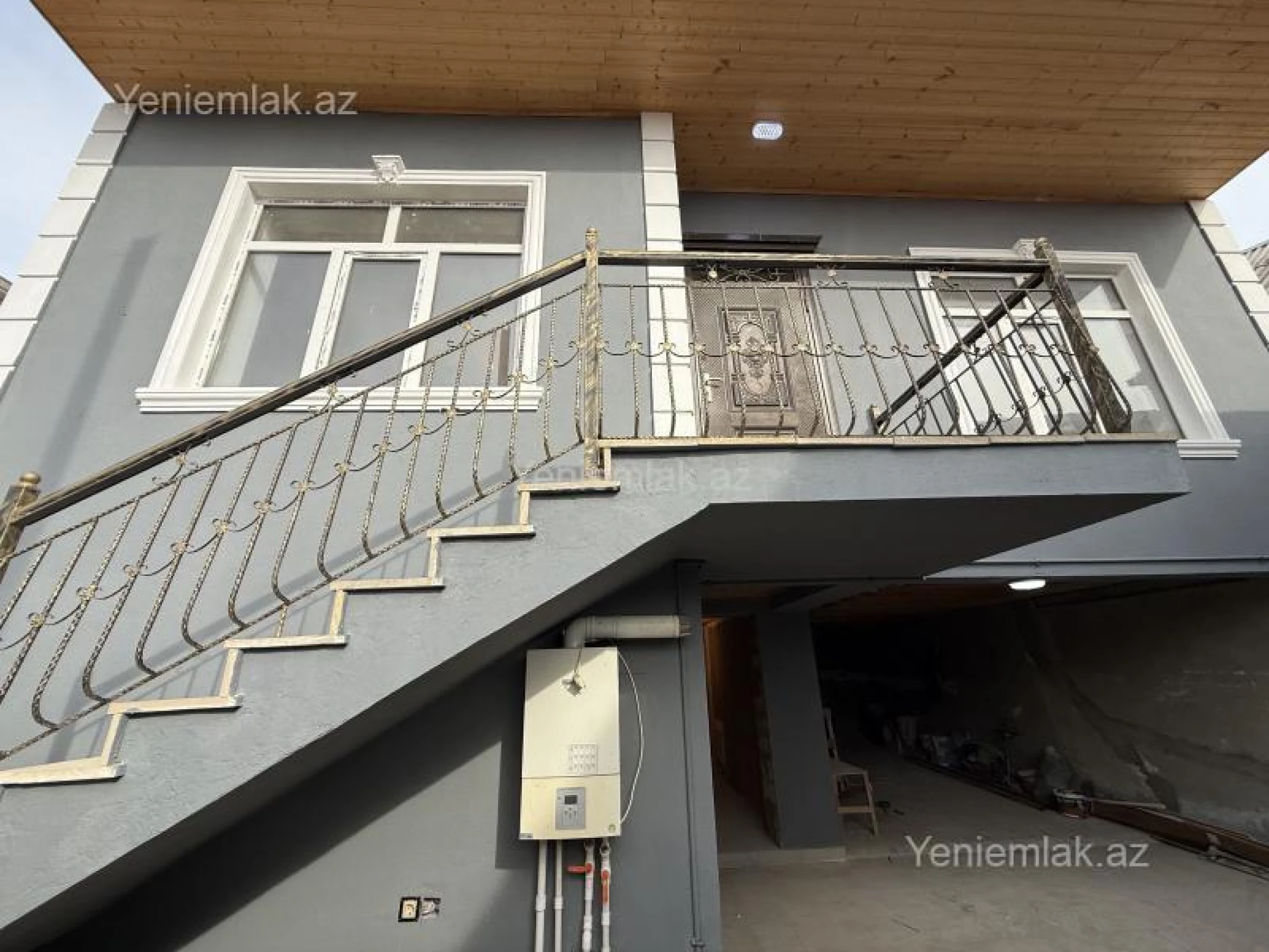 Satılır 5 otaqlı həyət evi 120 m²