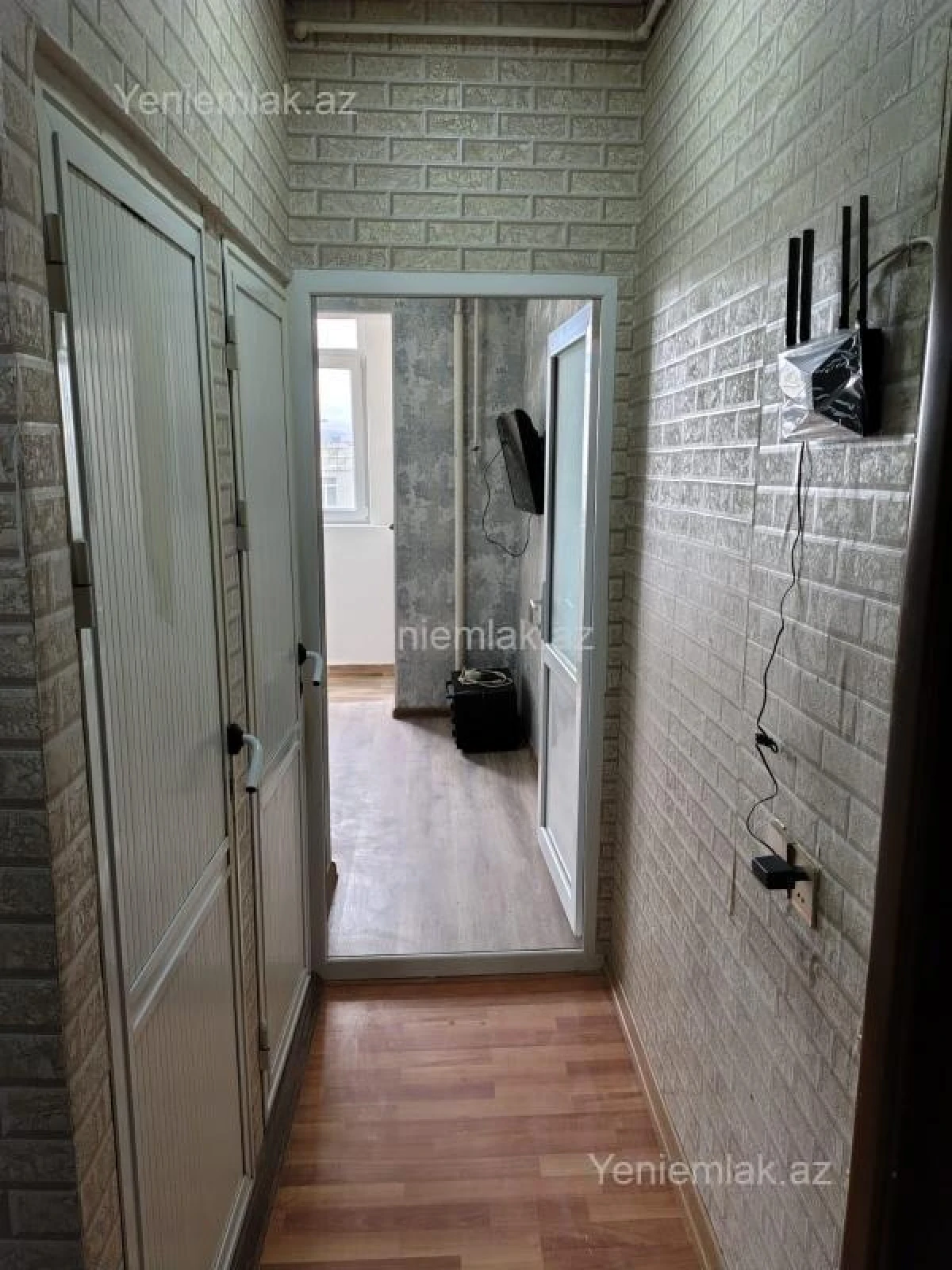 Satılır 3 otaqlı köhnə tikili 55 m²