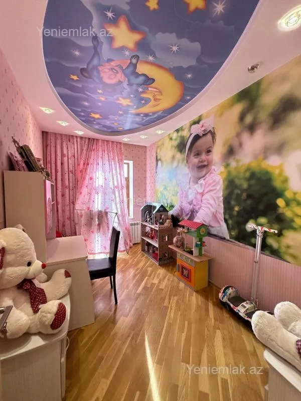 Satılır 3 otaqlı yeni tikili 90 m²