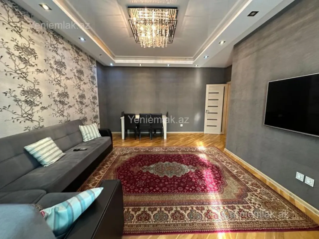 Satılır 3 otaqlı yeni tikili 90 m²