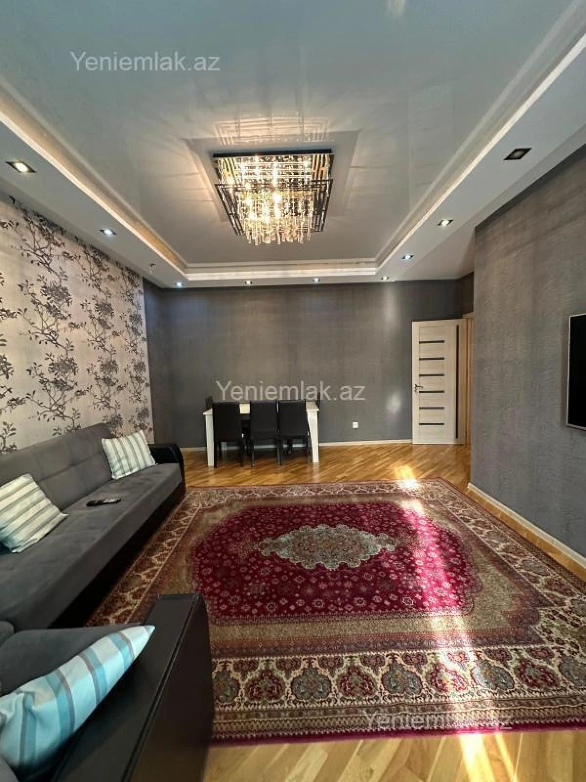 Satılır 3 otaqlı yeni tikili 90 m²