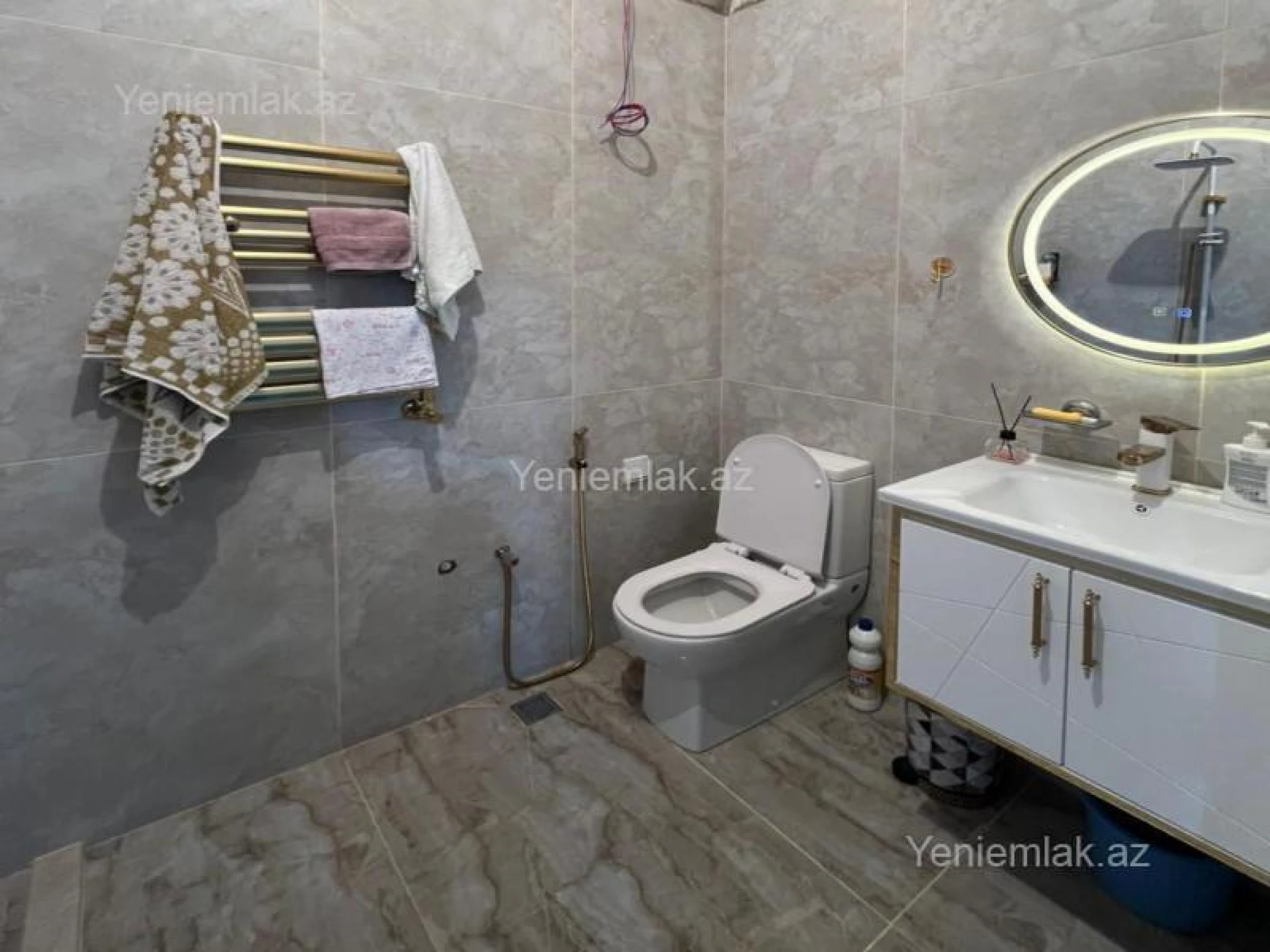 Satılır 4 otaqlı həyət evi 80 m²