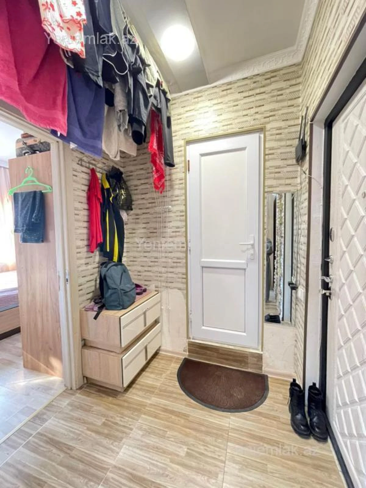 Satılır 2 otaqlı köhnə tikili 40 m²
