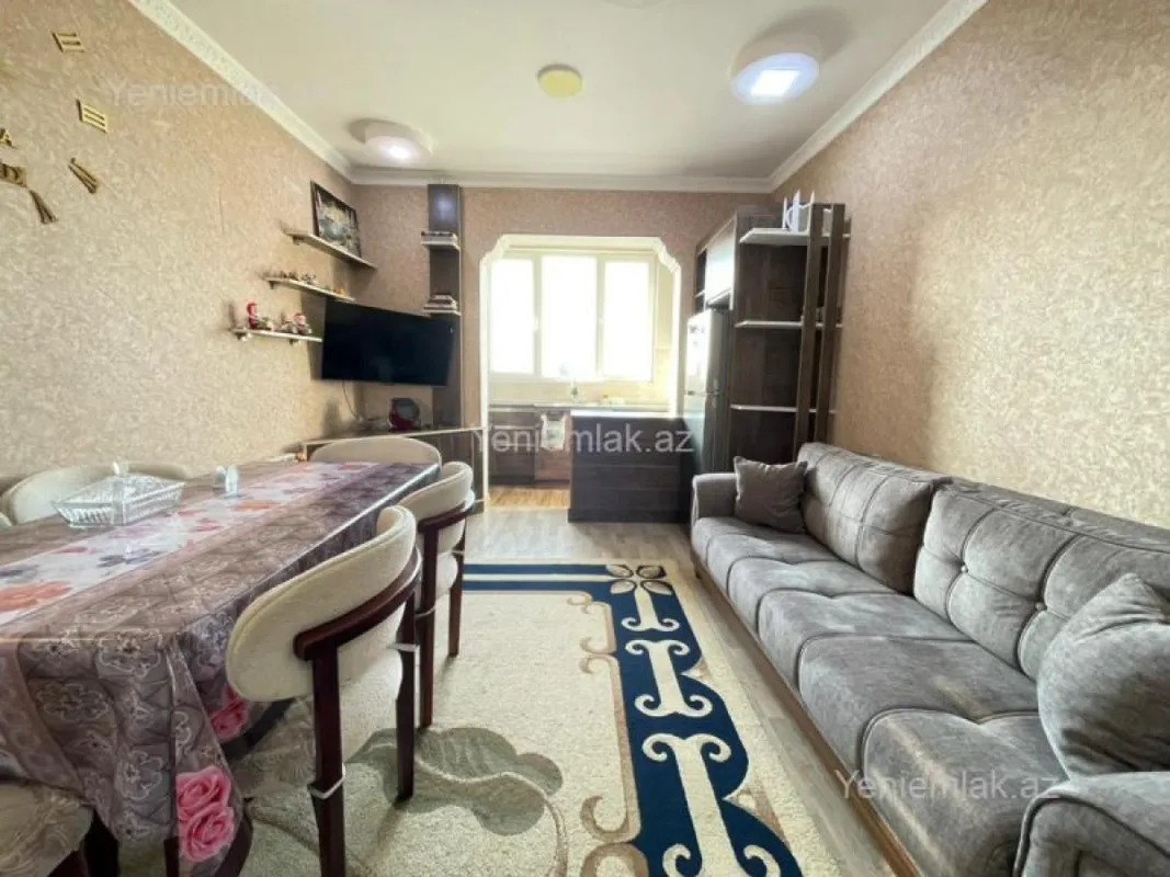 Satılır 2 otaqlı köhnə tikili 40 m²