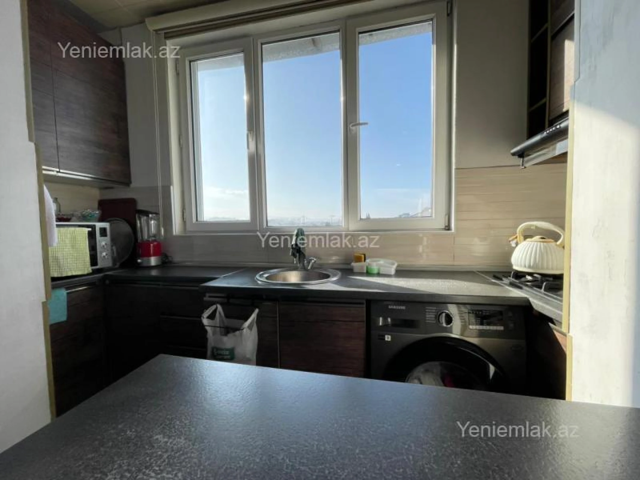 Satılır 2 otaqlı köhnə tikili 40 m²