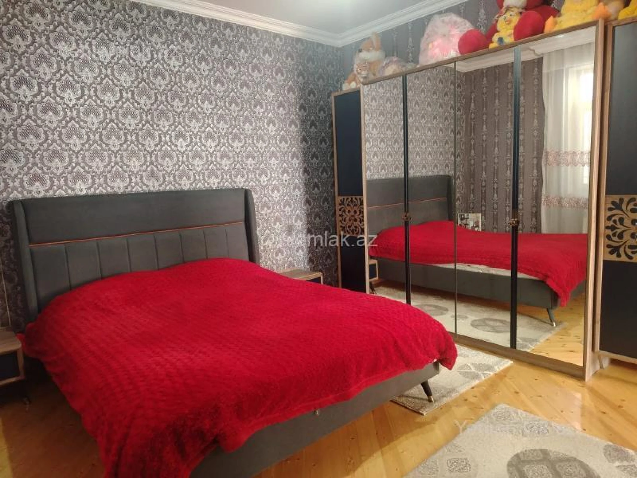 Satılır 5 otaqlı həyət evi 200 m²