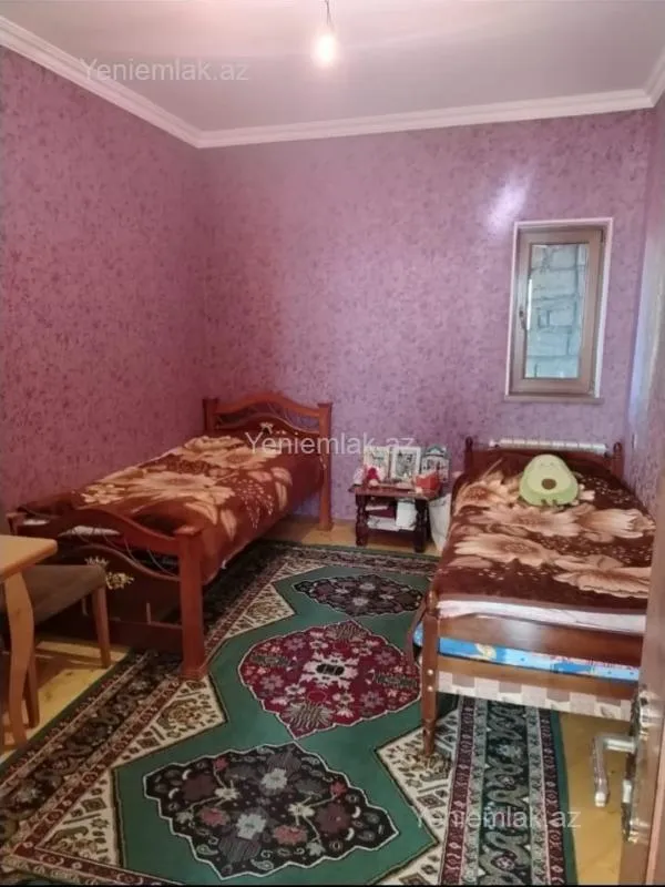 Satılır 5 otaqlı həyət evi 200 m²