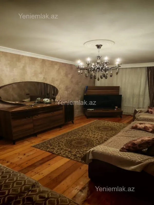 Satılır 3 otaqlı köhnə tikili 72 m²