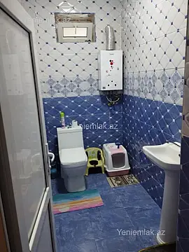 Satılır 6 otaqlı həyət evi 180 m²