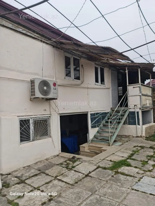 Satılır 3 otaqlı həyət evi 100 m²