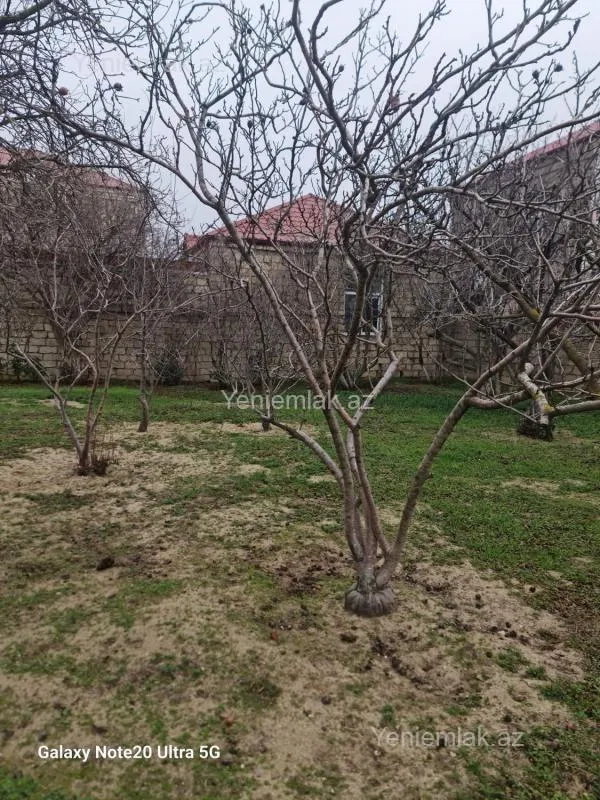 Satılır 3 otaqlı həyət evi 100 m²