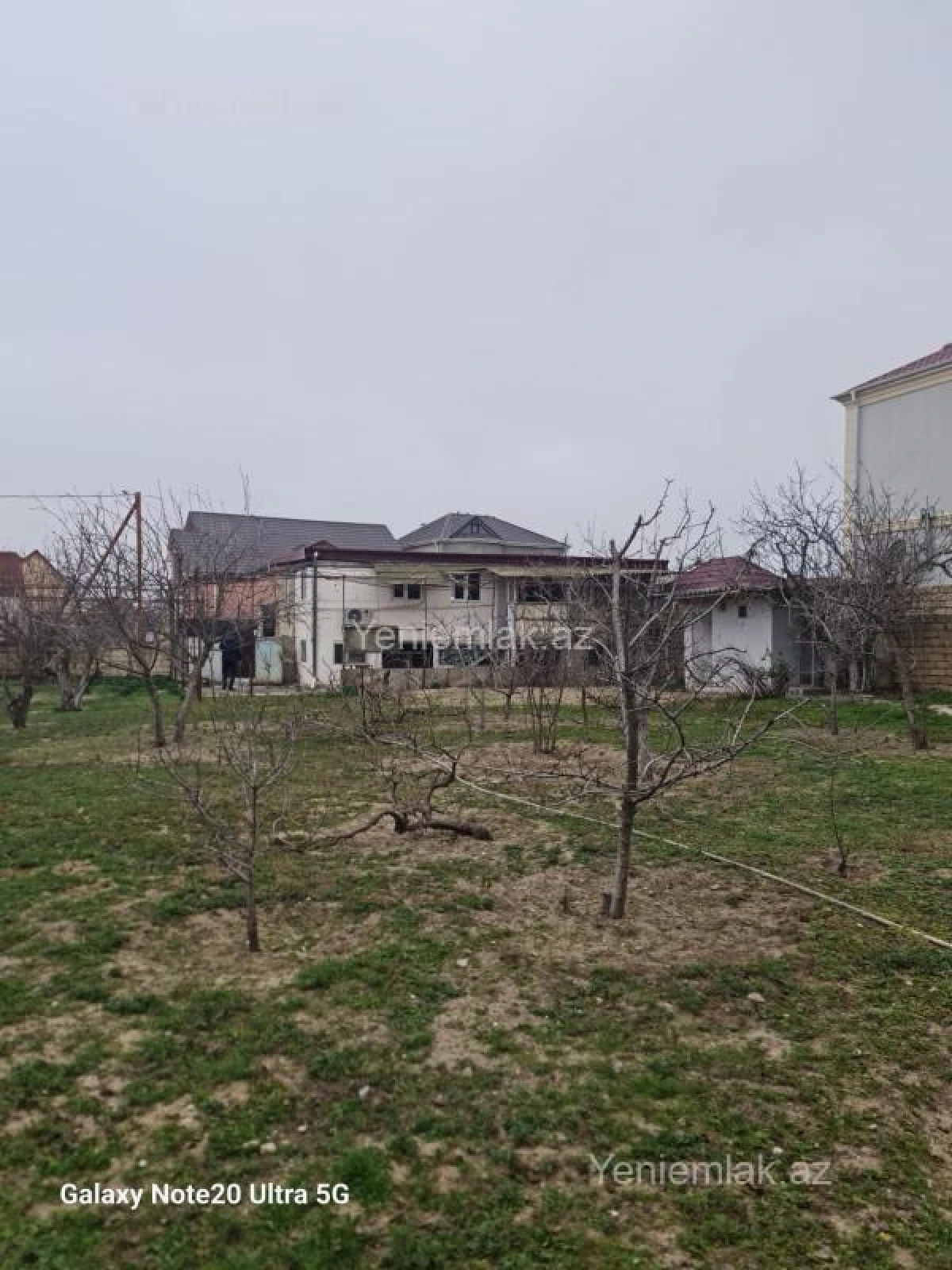 Satılır 3 otaqlı həyət evi 100 m²