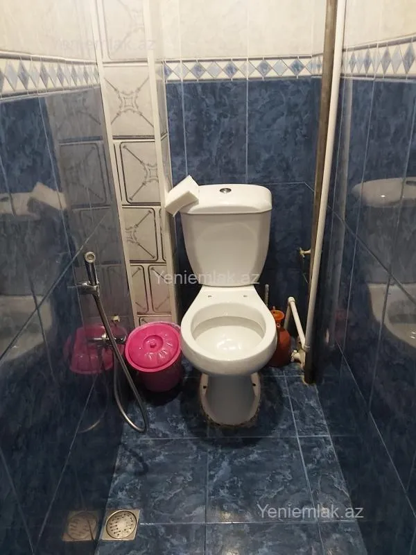 Satılır 2 otaqlı köhnə tikili 50 m²