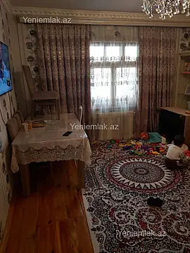 Satılır 2 otaqlı köhnə tikili 50 m²