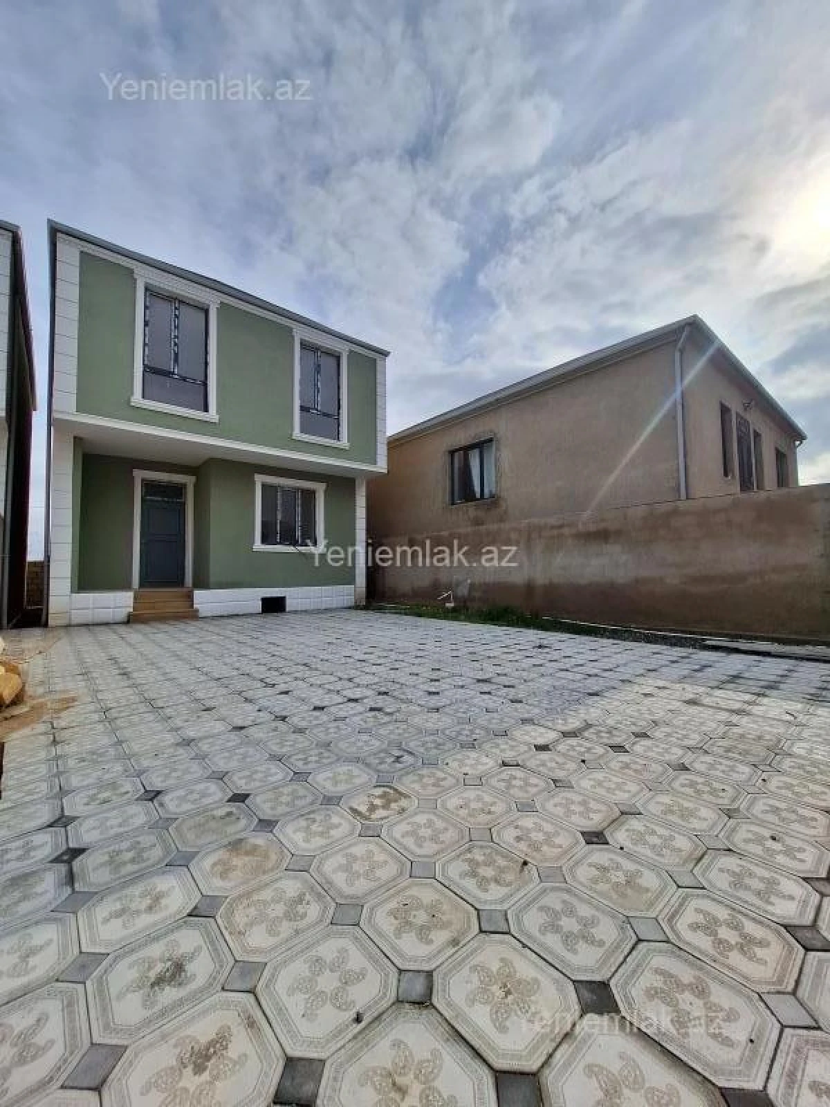 Satılır 4 otaqlı həyət evi 120 m²