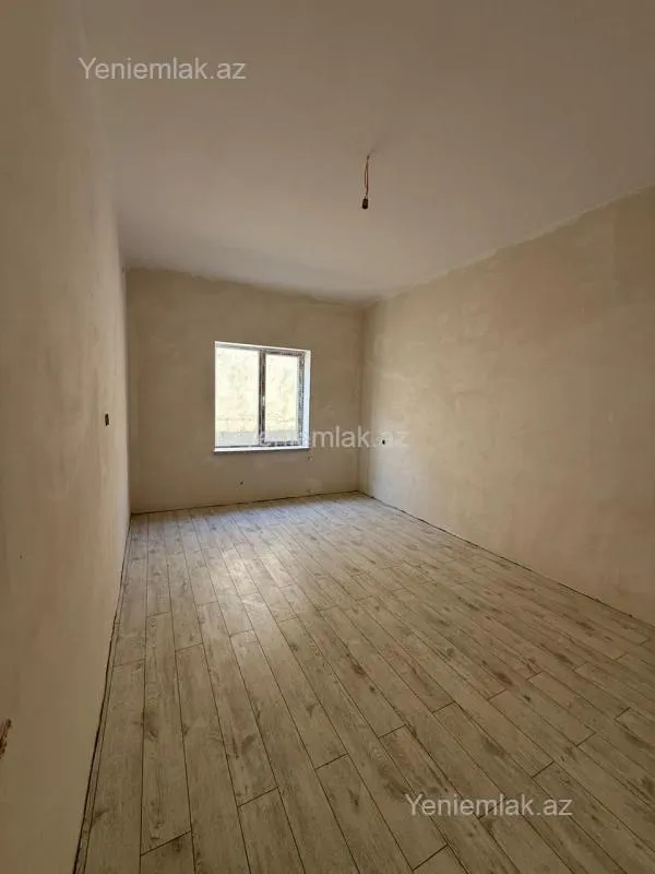 Satılır 5 otaqlı həyət evi 160 m²