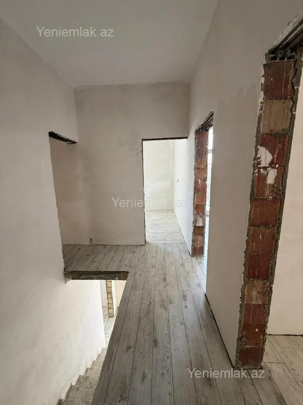 Satılır 5 otaqlı həyət evi 160 m²