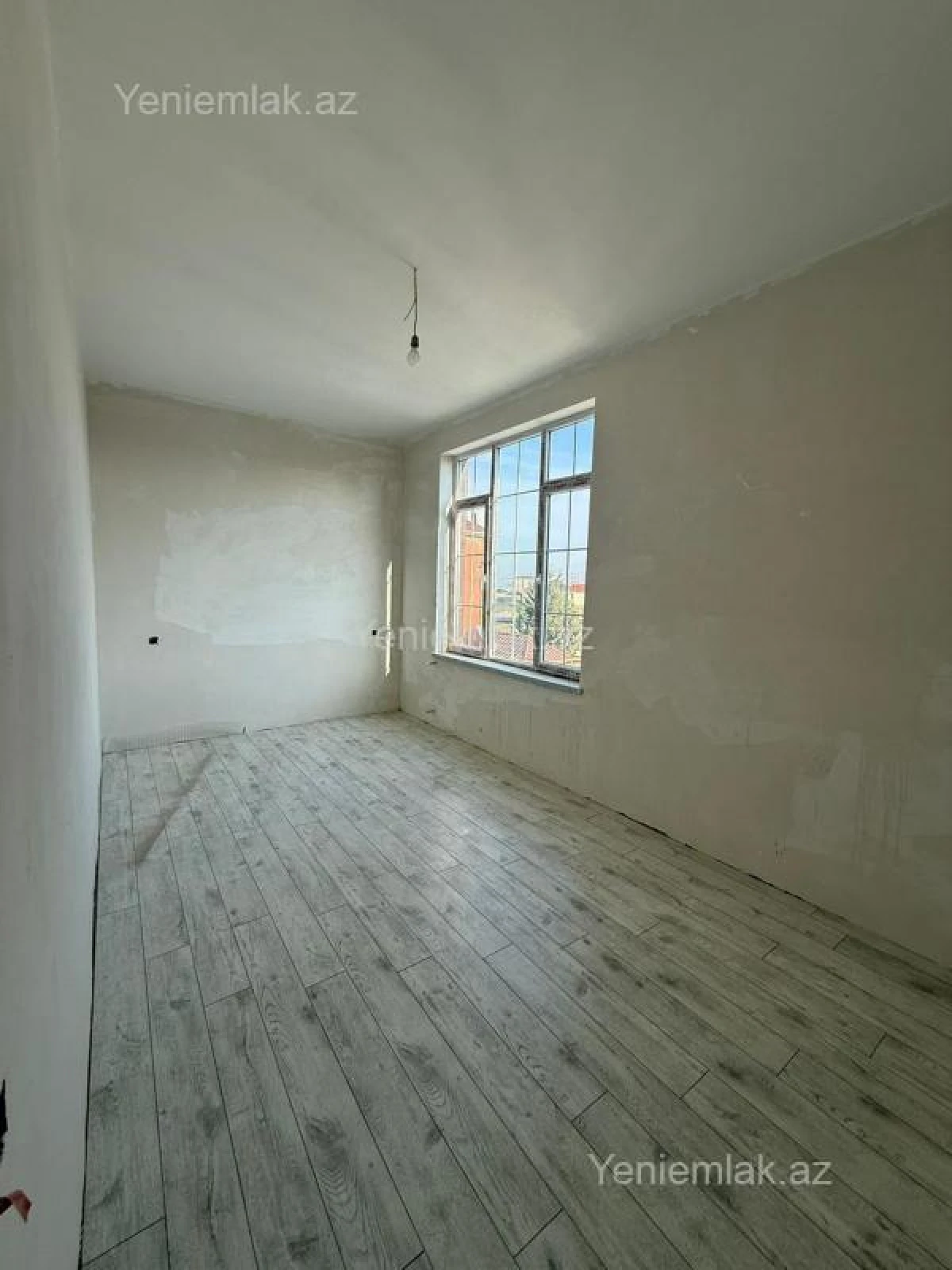 Satılır 5 otaqlı həyət evi 160 m²