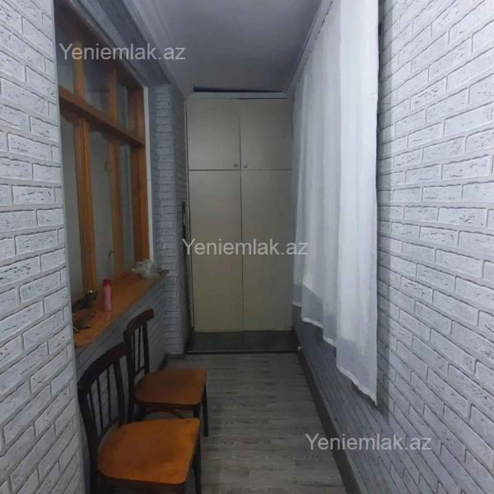 Satılır 2 otaqlı köhnə tikili 60 m²