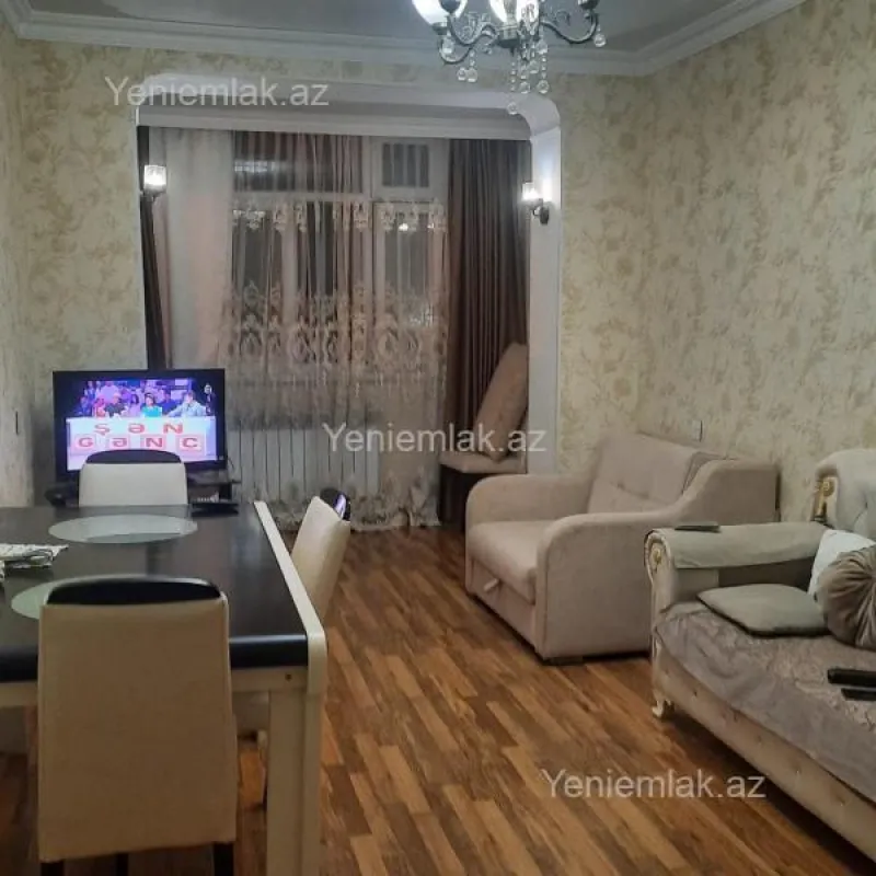 Satılır 2 otaqlı köhnə tikili 60 m²