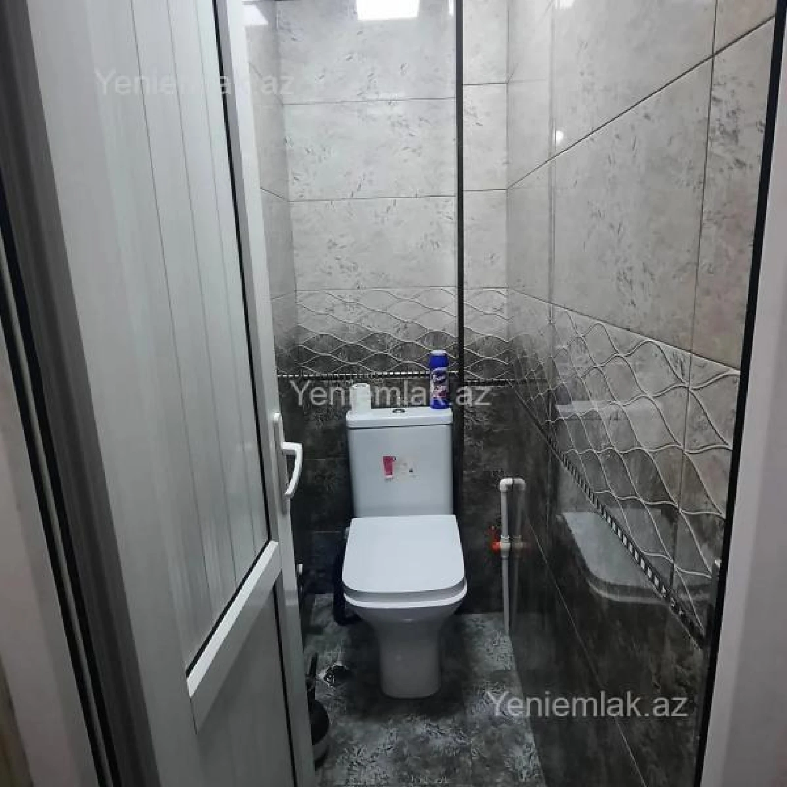 Satılır 2 otaqlı köhnə tikili 60 m²