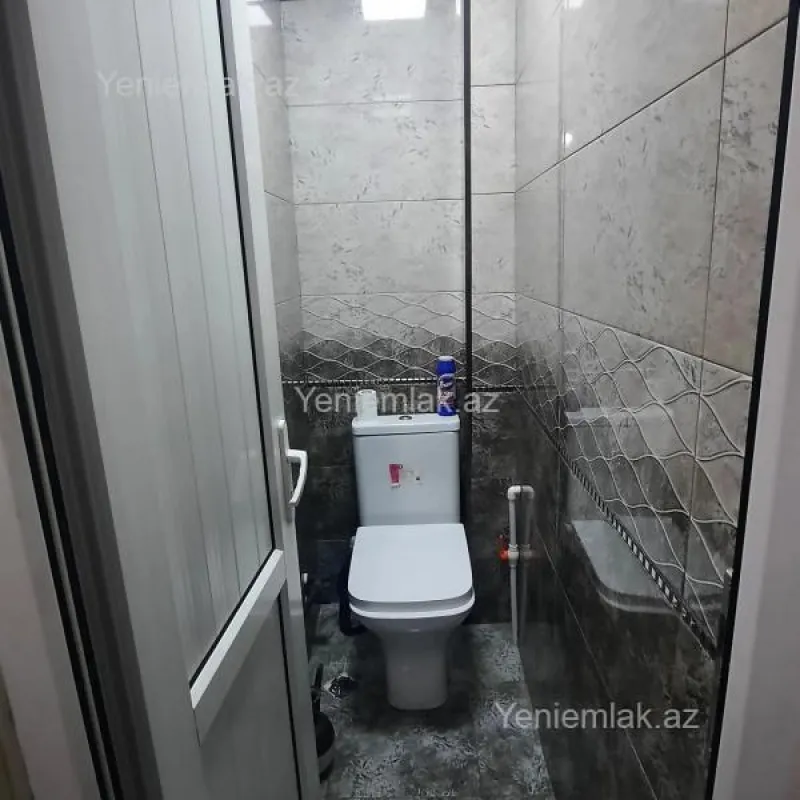 Satılır 2 otaqlı köhnə tikili 60 m²