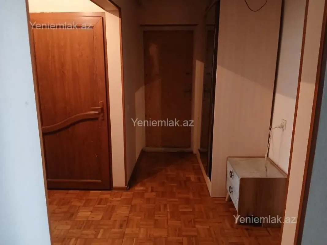 Satılır 3 otaqlı köhnə tikili 85 m²