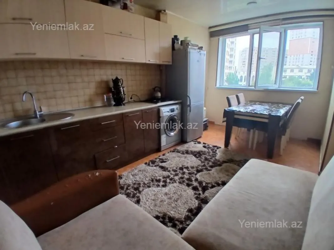 Satılır 3 otaqlı köhnə tikili 85 m²