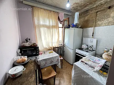 Satılır 2 otaqlı köhnə tikili 47 m²