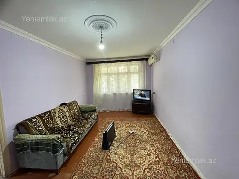 Satılır 2 otaqlı köhnə tikili 47 m² — Sumqayıt, 8-ci mikrorayon 2 otaq 47.00 m²