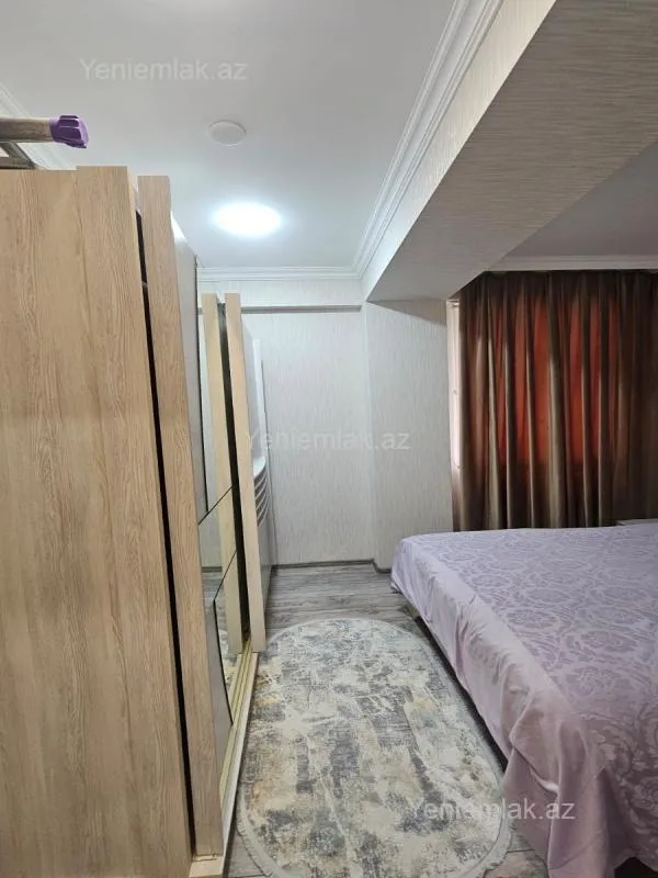 Satılır 3 otaqlı yeni tikili 76 m²