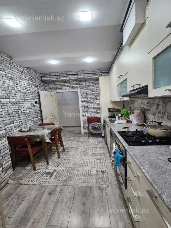 Satılır 3 otaqlı yeni tikili 76 m²