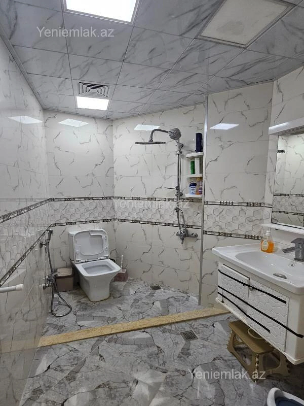 Satılır 3 otaqlı yeni tikili 76 m²