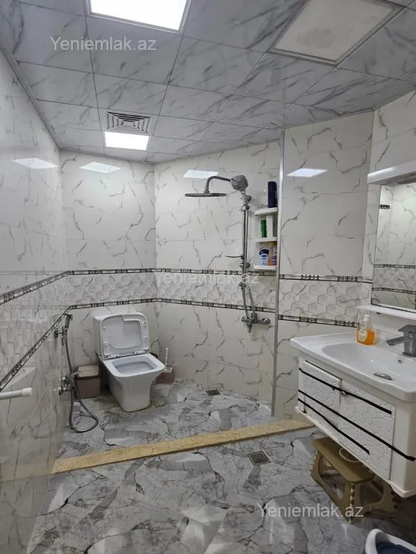 Satılır 3 otaqlı yeni tikili 76 m²