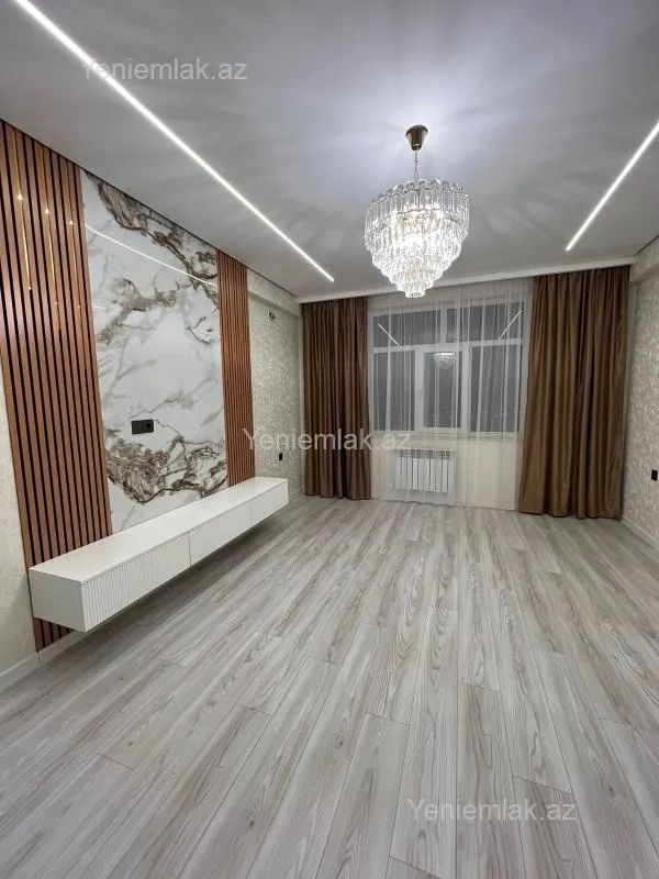 Satılır 3 otaqlı yeni tikili 82 m²