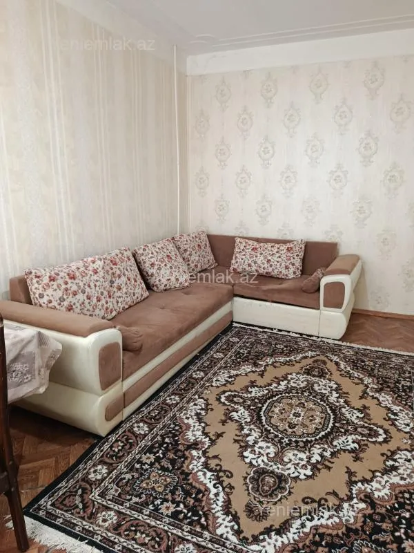 Satılır 1 otaqlı köhnə tikili 40 m²