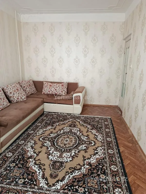 Satılır 1 otaqlı köhnə tikili 40 m²