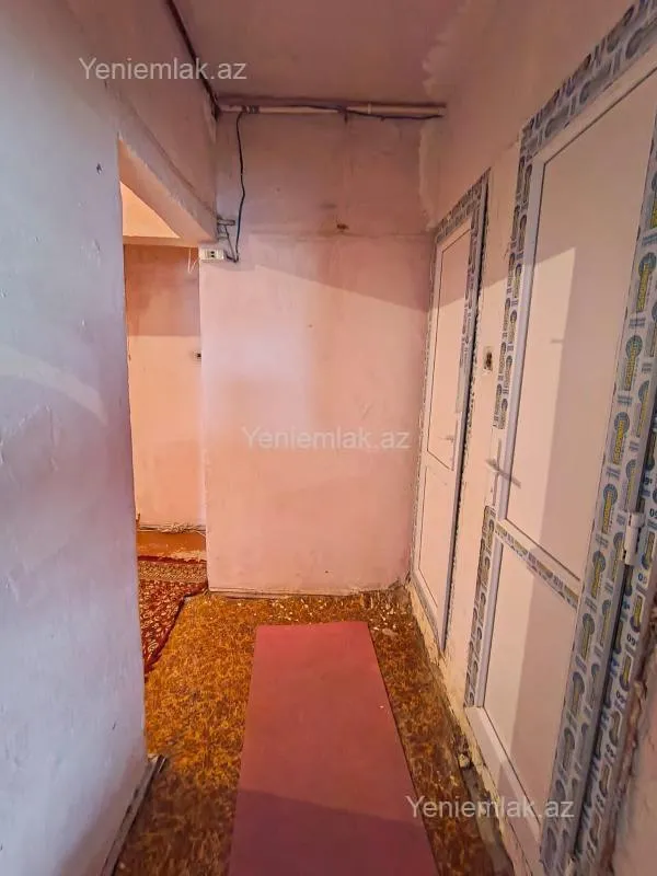 Satılır 3 otaqlı köhnə tikili 80 m²