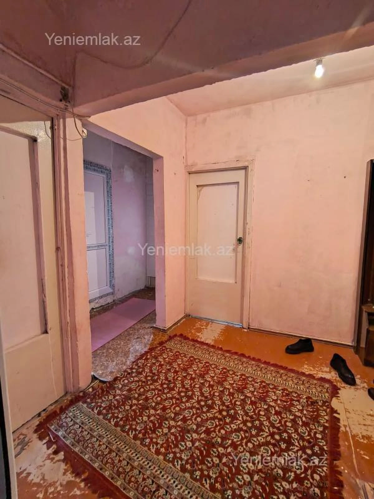 Satılır 3 otaqlı köhnə tikili 80 m²