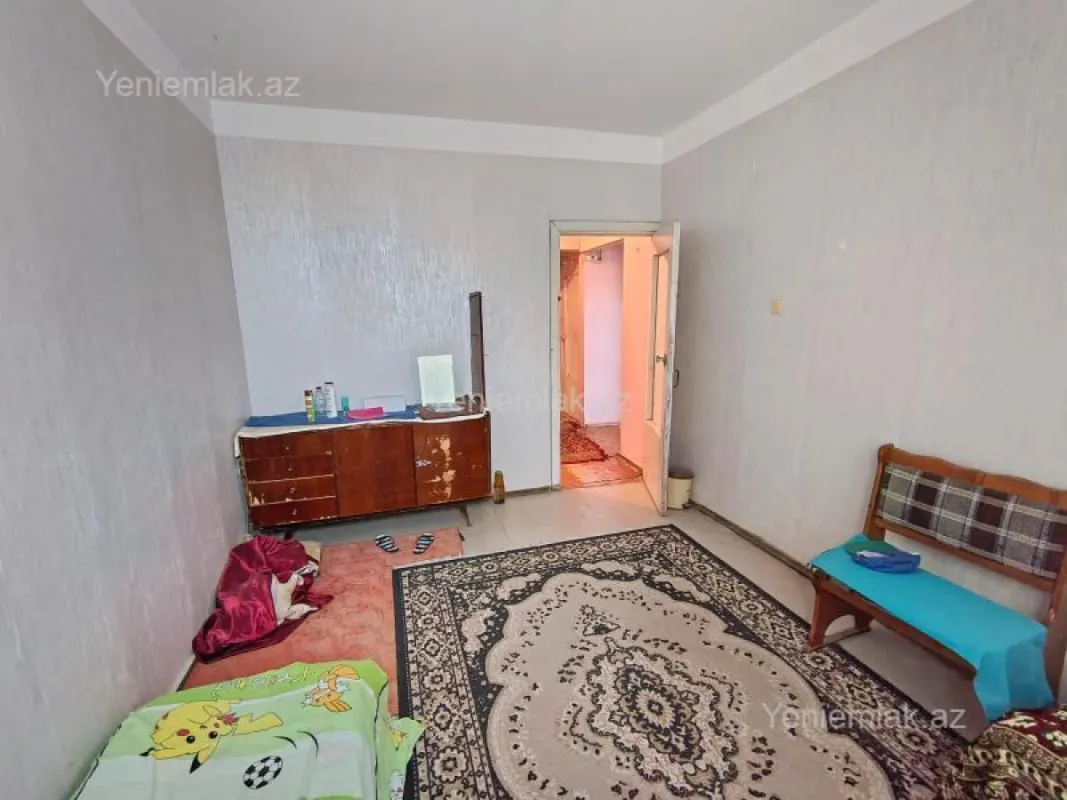 Satılır 3 otaqlı köhnə tikili 80 m²