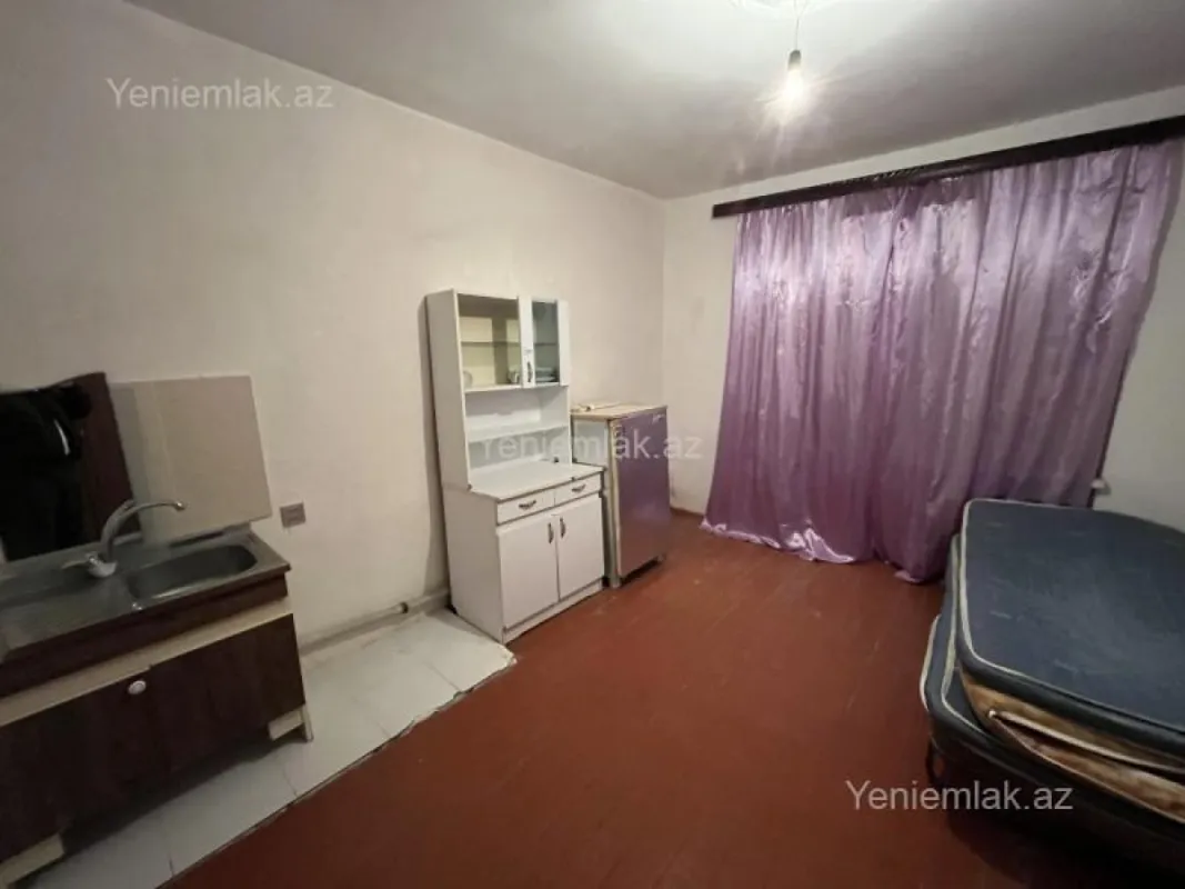 Satılır 1 otaqlı köhnə tikili 18 m²